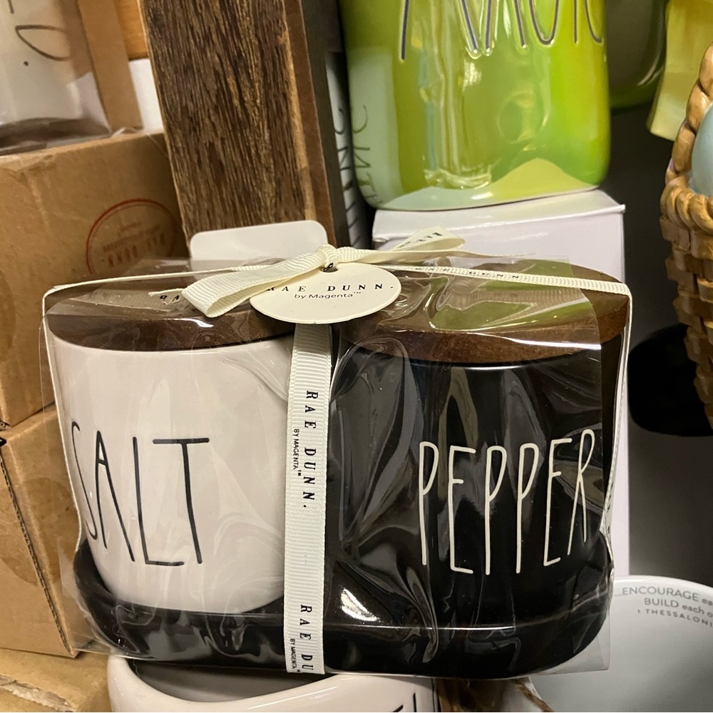 Rae dunn salt and pepper shakers